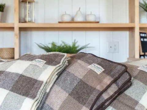 MacAusland's Woollen Mills product photo